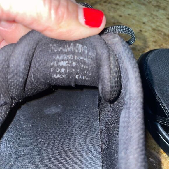 Traq By Alegria Qarma On Point
Black Lace-up Sneaker Shoes sz 8.5 - Picture 9 of 10